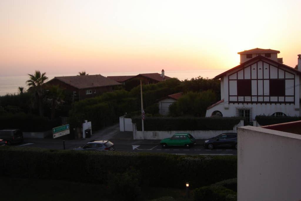 Vue Sur Mer Et Plage De Marbella Biarritz Bagian luar foto